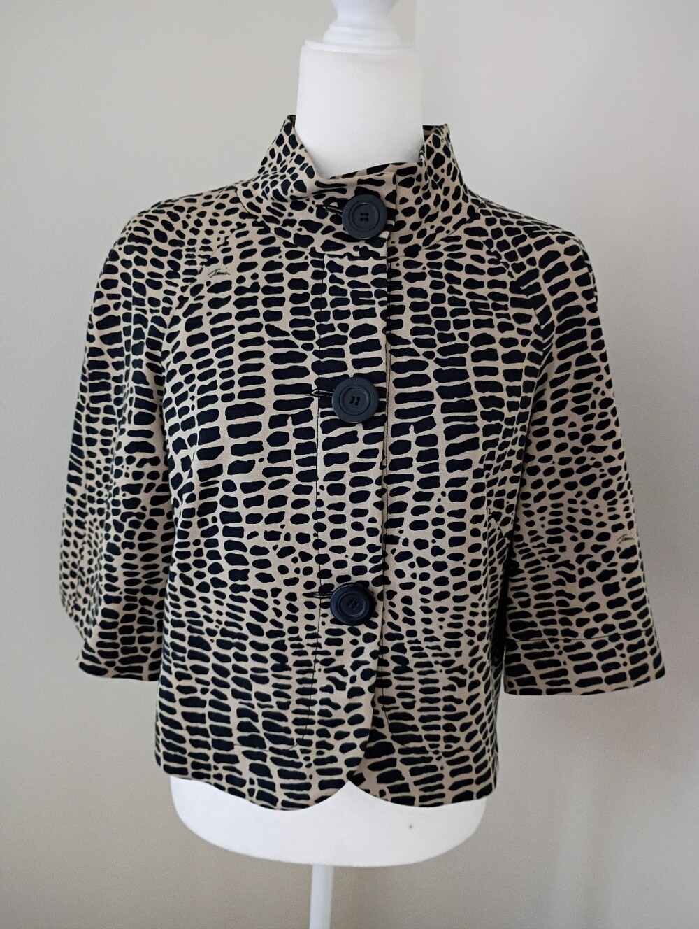 Trina Turk Black and Tan Animal Print Cropped Jacket Size Small